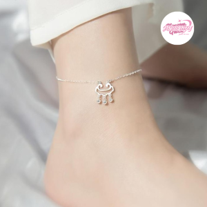 lắc chân bạc nữ phong thủy