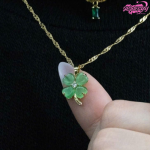 mặt dây chuyền cẩm thạch phong thủy
