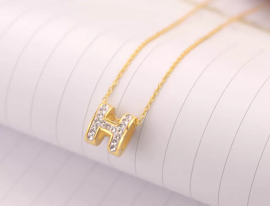 mặt dây chuyền chữ h có ý nghĩa gì