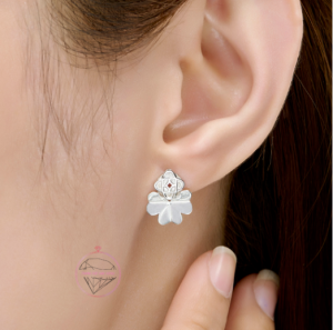 Bông tai bạc nữ xỏ lỗ 4 lá